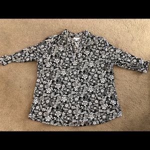 Black and white V neck top